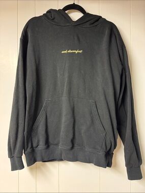 Black 'seek discomfort' Hoodie Sweatshirt